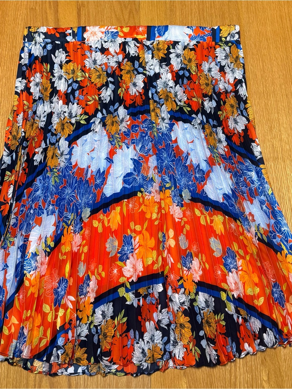 Ruby Rd. Floral Pleated Midi Skirt in Red, Blue, Black and White - Picture 5 of 5